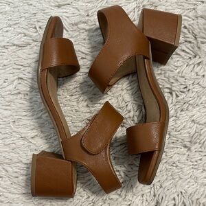 Croft & Barrow Tan Block Heel Sandals